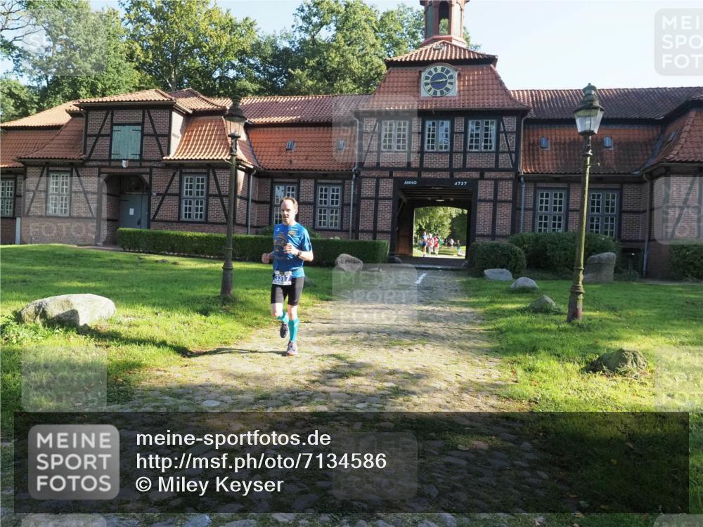 22.09.2024 - 32. Volkslauf durch das schöne Alstertal Miley Keyser http://msf.ph/oto/7134586 22.09.2024 10:59:10 Laufen 1757 meine-sportfotos.de