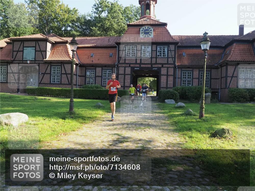 22.09.2024 - 32. Volkslauf durch das schöne Alstertal Miley Keyser http://msf.ph/oto/7134608 22.09.2024 10:59:01 Laufen 3161, 1757 meine-sportfotos.de
