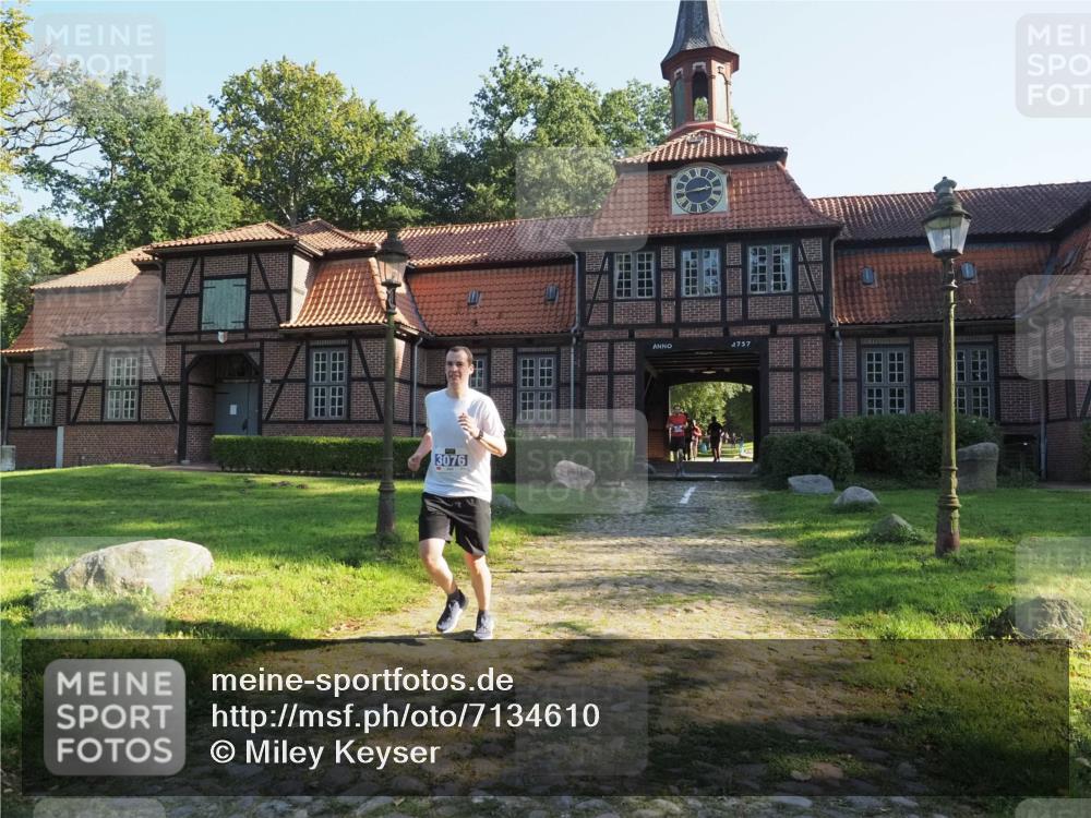 22.09.2024 - 32. Volkslauf durch das schöne Alstertal Miley Keyser http://msf.ph/oto/7134610 22.09.2024 10:58:57 Laufen 3076, 1757 meine-sportfotos.de