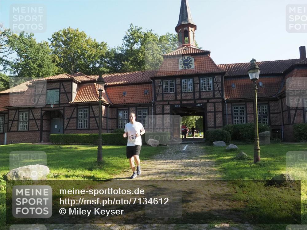 22.09.2024 - 32. Volkslauf durch das schöne Alstertal Miley Keyser http://msf.ph/oto/7134612 22.09.2024 10:58:57 Laufen 3076 meine-sportfotos.de