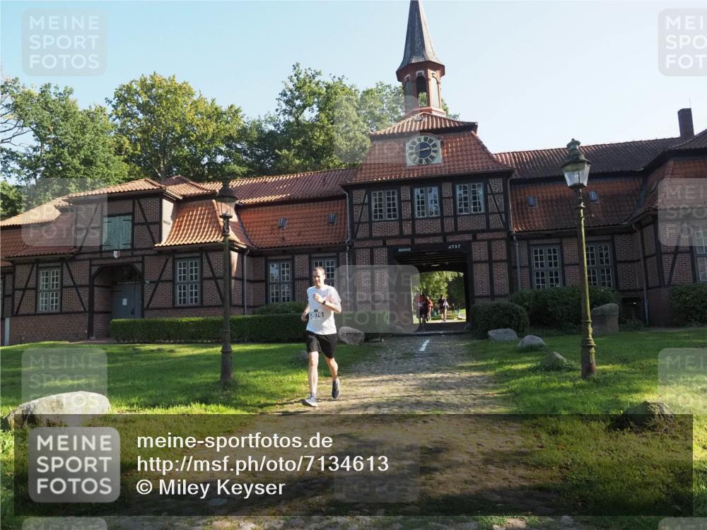 22.09.2024 - 32. Volkslauf durch das schöne Alstertal Miley Keyser http://msf.ph/oto/7134613 22.09.2024 10:58:56 Laufen 3076, 4757 meine-sportfotos.de