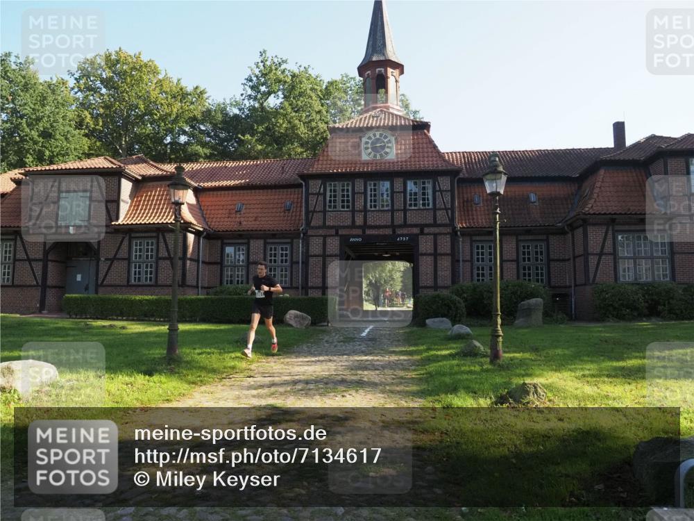 22.09.2024 - 32. Volkslauf durch das schöne Alstertal Miley Keyser http://msf.ph/oto/7134617 22.09.2024 10:58:49 Laufen 1757 meine-sportfotos.de