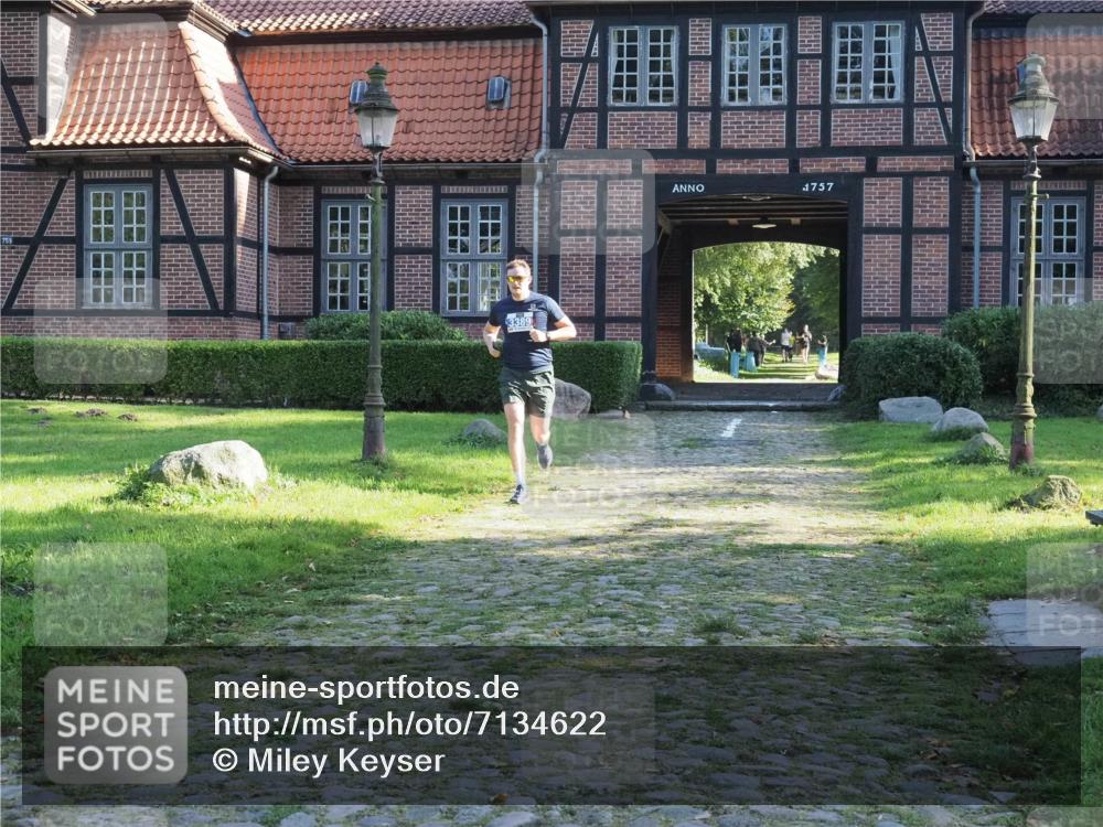 22.09.2024 - 32. Volkslauf durch das schöne Alstertal Miley Keyser http://msf.ph/oto/7134622 22.09.2024 10:58:31 Laufen 3389, 1757 meine-sportfotos.de