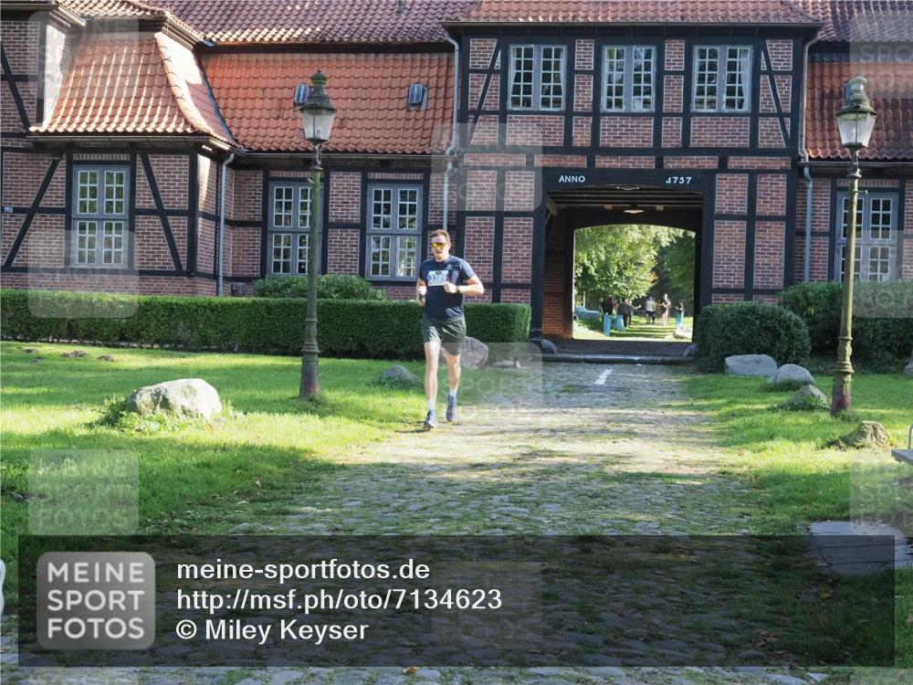 22.09.2024 - 32. Volkslauf durch das schöne Alstertal Miley Keyser http://msf.ph/oto/7134623 22.09.2024 10:58:31 Laufen 1757 meine-sportfotos.de