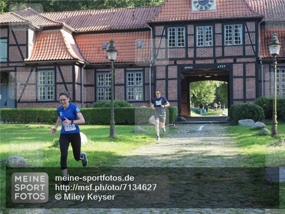 22.09.2024 - 32. Volkslauf durch das schöne Alstertal Miley Keyser http://msf.ph/oto/7134627 22.09.2024 10:58:30 Laufen 3329, 3389, 1757 meine-sportfotos.de