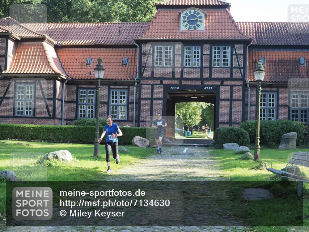22.09.2024 - 32. Volkslauf durch das schöne Alstertal Miley Keyser http://msf.ph/oto/7134630 22.09.2024 10:58:29 Laufen 1757 meine-sportfotos.de