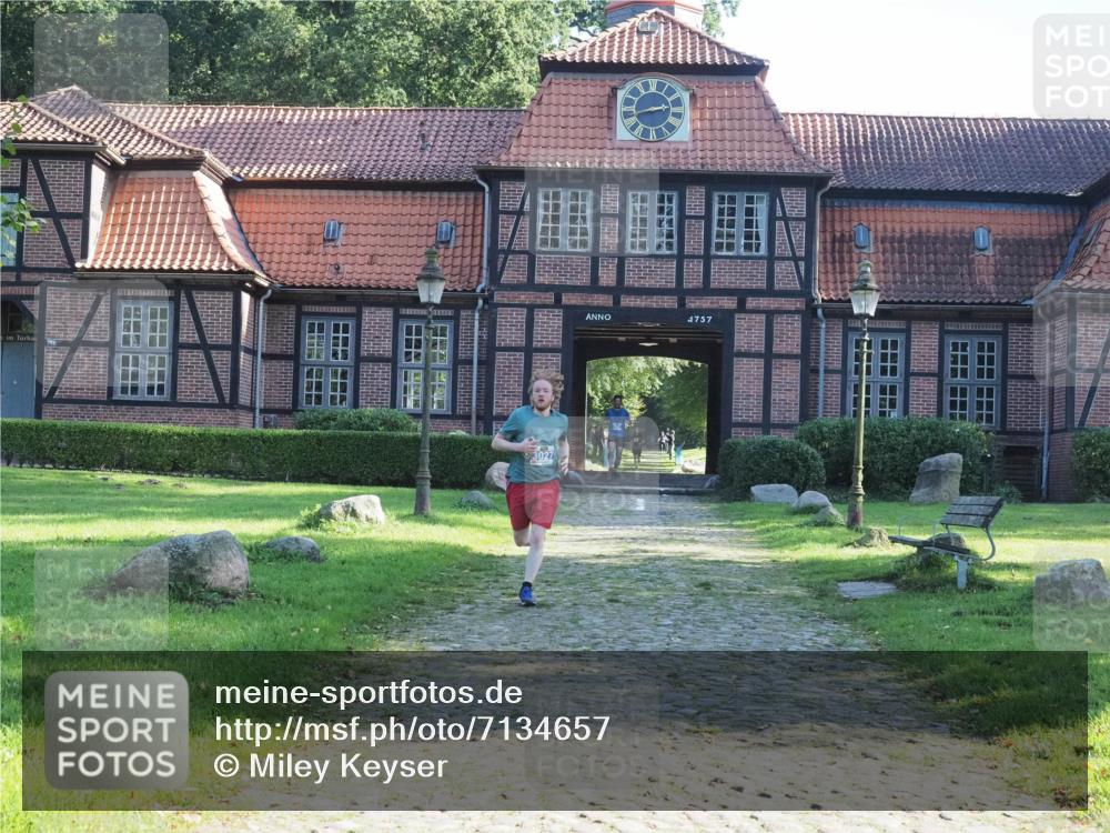 22.09.2024 - 32. Volkslauf durch das schöne Alstertal Miley Keyser http://msf.ph/oto/7134657 22.09.2024 10:58:01 Laufen 1757 meine-sportfotos.de