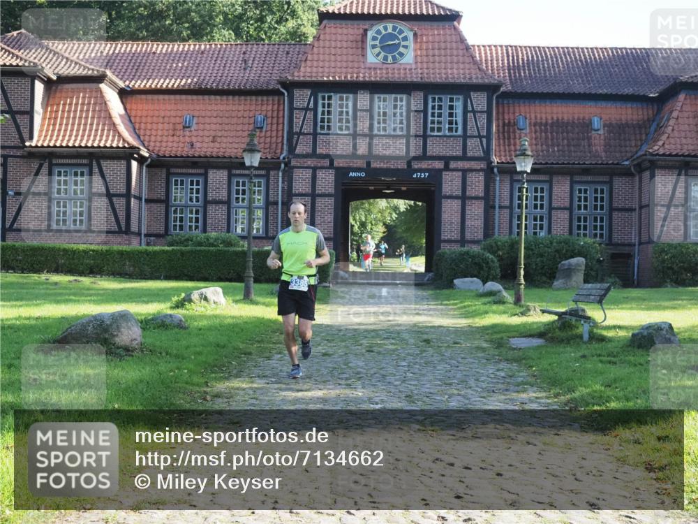 22.09.2024 - 32. Volkslauf durch das schöne Alstertal Miley Keyser http://msf.ph/oto/7134662 22.09.2024 10:57:49 Laufen 1757 meine-sportfotos.de