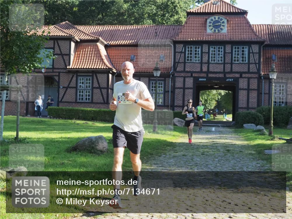 22.09.2024 - 32. Volkslauf durch das schöne Alstertal Miley Keyser http://msf.ph/oto/7134671 22.09.2024 10:57:44 Laufen 305, 3073, 4757 meine-sportfotos.de