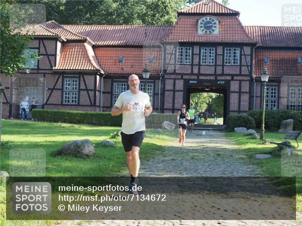22.09.2024 - 32. Volkslauf durch das schöne Alstertal Miley Keyser http://msf.ph/oto/7134672 22.09.2024 10:57:44 Laufen 3096, 4757 meine-sportfotos.de