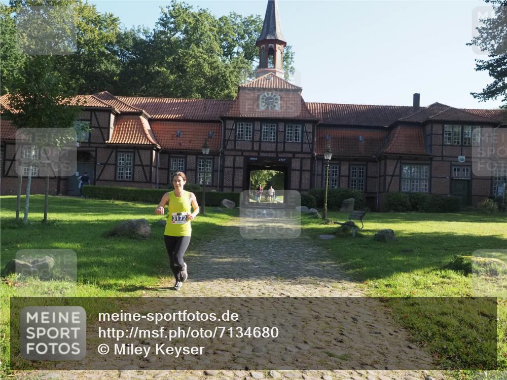 22.09.2024 - 32. Volkslauf durch das schöne Alstertal Miley Keyser http://msf.ph/oto/7134680 22.09.2024 10:57:29 Laufen 3172, 4757 meine-sportfotos.de