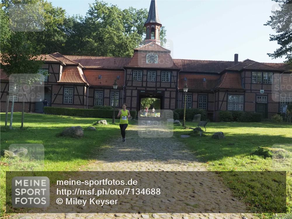 22.09.2024 - 32. Volkslauf durch das schöne Alstertal Miley Keyser http://msf.ph/oto/7134688 22.09.2024 10:57:28 Laufen 3172, 4757 meine-sportfotos.de