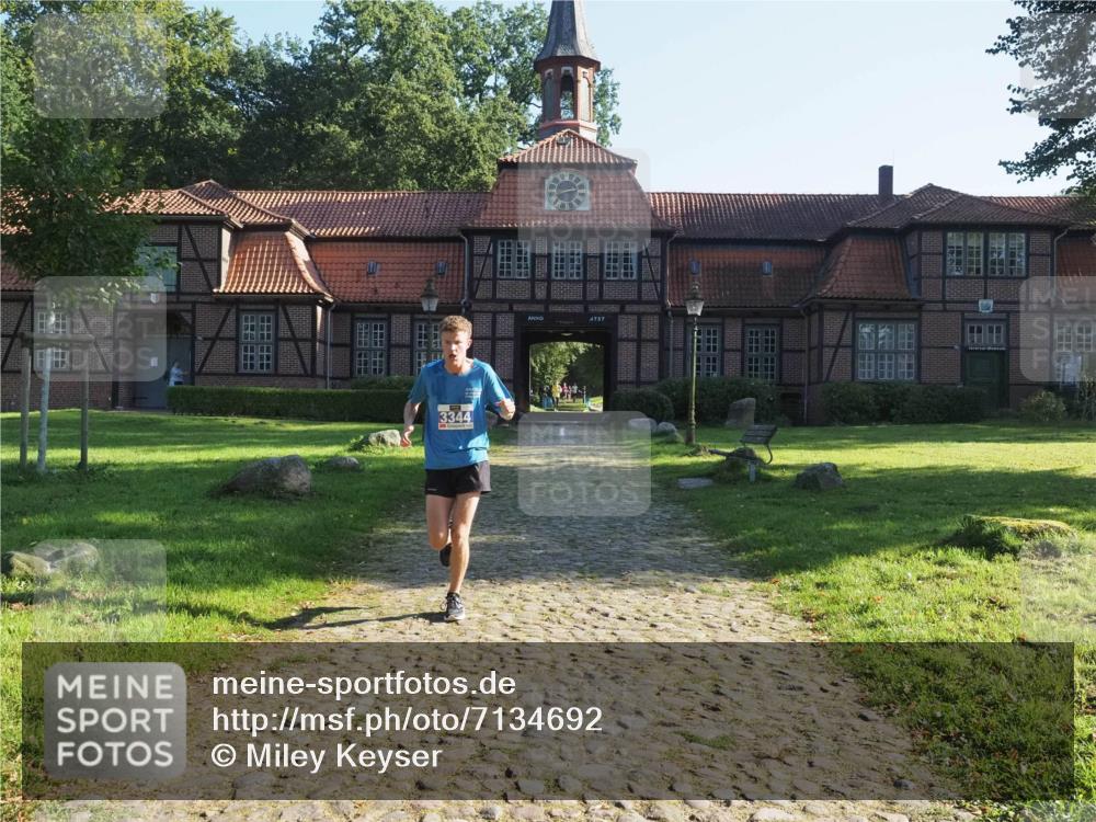 22.09.2024 - 32. Volkslauf durch das schöne Alstertal Miley Keyser http://msf.ph/oto/7134692 22.09.2024 10:57:16 Laufen 3344 meine-sportfotos.de