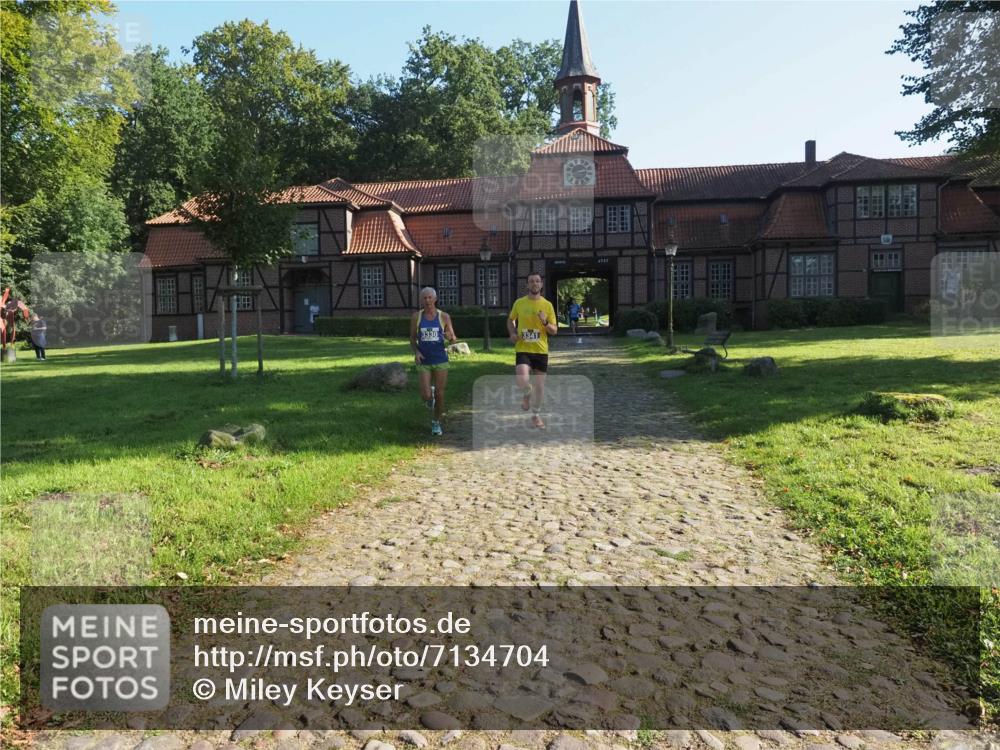 22.09.2024 - 32. Volkslauf durch das schöne Alstertal Miley Keyser http://msf.ph/oto/7134704 22.09.2024 10:57:08 Laufen 3330, 33411 meine-sportfotos.de