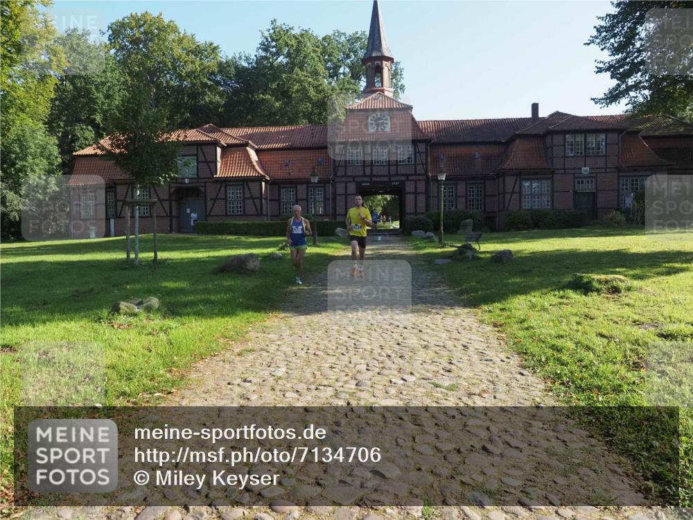 22.09.2024 - 32. Volkslauf durch das schöne Alstertal Miley Keyser http://msf.ph/oto/7134706 22.09.2024 10:57:07 Laufen  meine-sportfotos.de