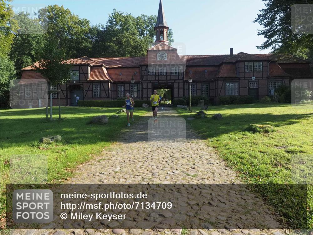 22.09.2024 - 32. Volkslauf durch das schöne Alstertal Miley Keyser http://msf.ph/oto/7134709 22.09.2024 10:57:07 Laufen  meine-sportfotos.de