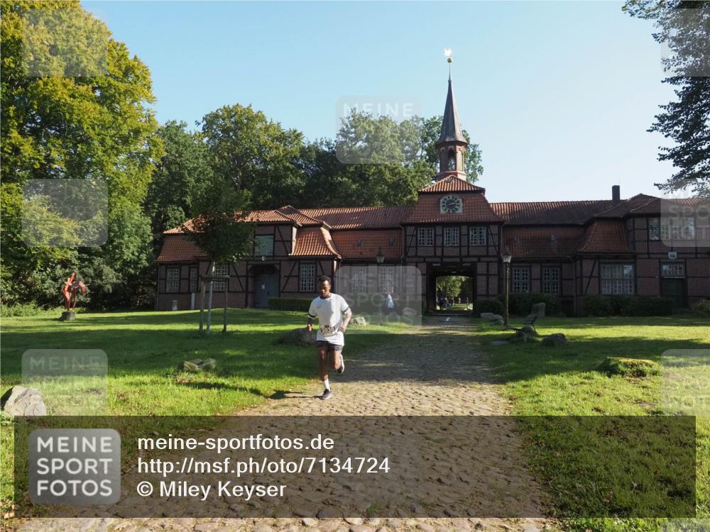 22.09.2024 - 32. Volkslauf durch das schöne Alstertal Miley Keyser http://msf.ph/oto/7134724 22.09.2024 10:56:31 Laufen 3036, 3757 meine-sportfotos.de