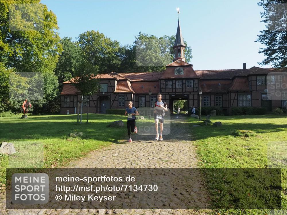 22.09.2024 - 32. Volkslauf durch das schöne Alstertal Miley Keyser http://msf.ph/oto/7134730 22.09.2024 10:56:20 Laufen  meine-sportfotos.de