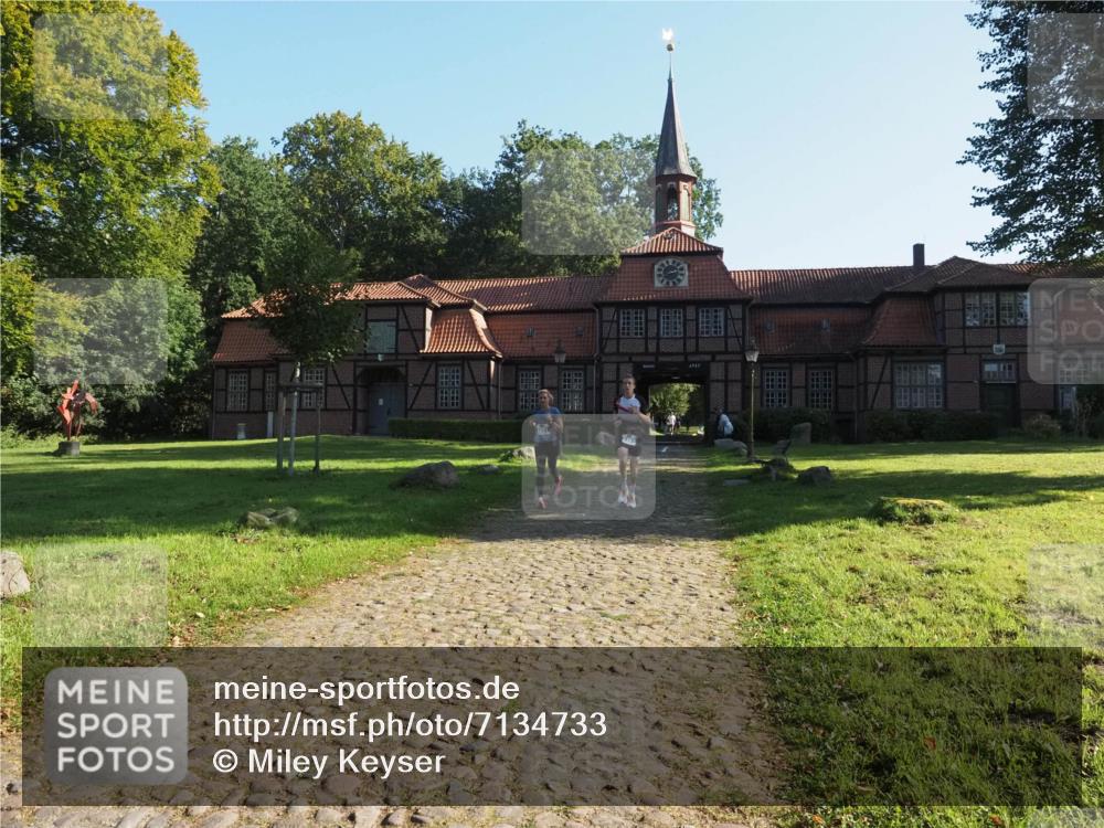 22.09.2024 - 32. Volkslauf durch das schöne Alstertal Miley Keyser http://msf.ph/oto/7134733 22.09.2024 10:56:20 Laufen 3737 meine-sportfotos.de