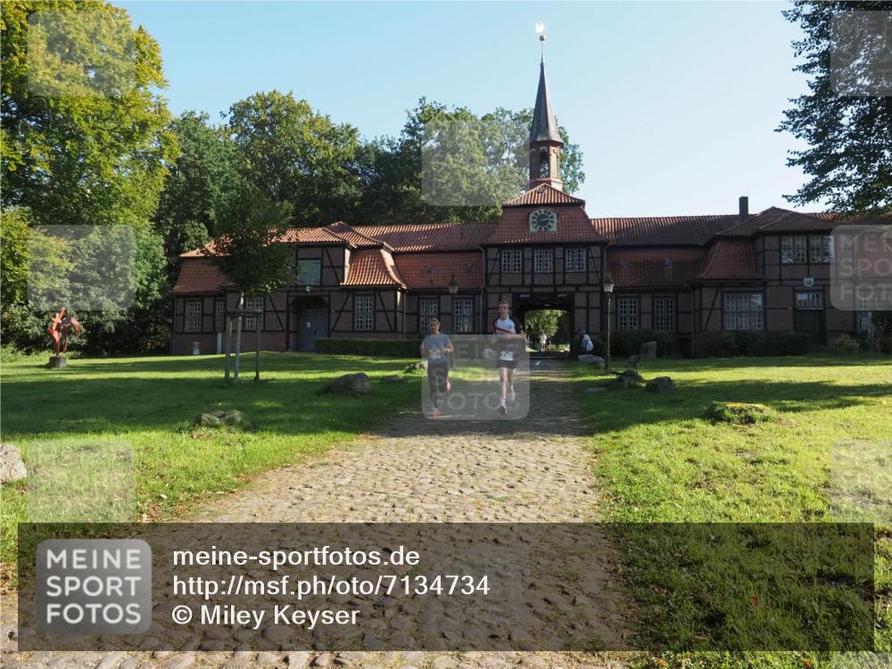 22.09.2024 - 32. Volkslauf durch das schöne Alstertal Miley Keyser http://msf.ph/oto/7134734 22.09.2024 10:56:20 Laufen  meine-sportfotos.de