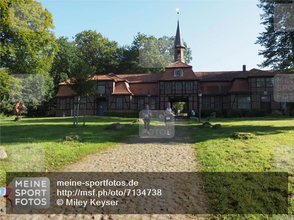 22.09.2024 - 32. Volkslauf durch das schöne Alstertal Miley Keyser http://msf.ph/oto/7134738 22.09.2024 10:56:19 Laufen 3757 meine-sportfotos.de