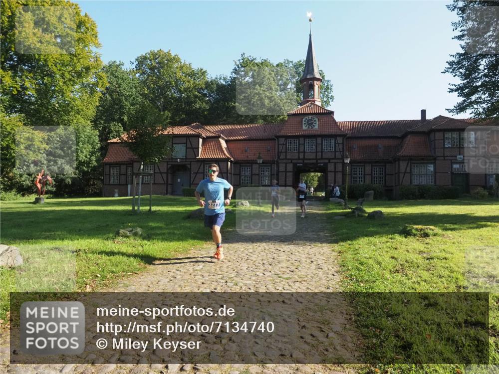 22.09.2024 - 32. Volkslauf durch das schöne Alstertal Miley Keyser http://msf.ph/oto/7134740 22.09.2024 10:56:18 Laufen 3757 meine-sportfotos.de