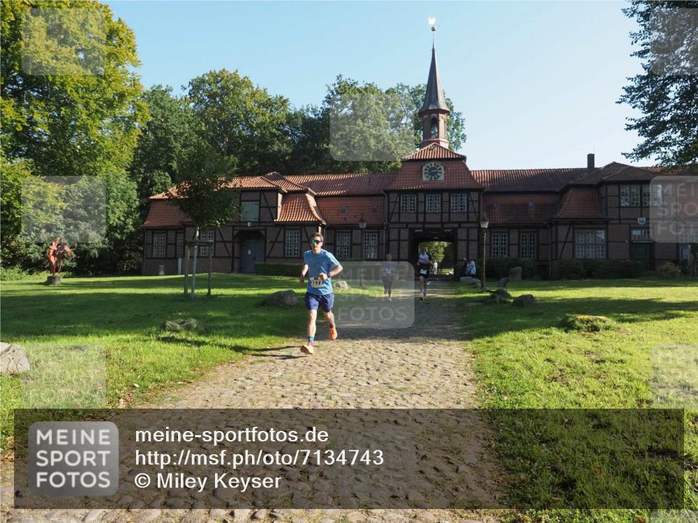 22.09.2024 - 32. Volkslauf durch das schöne Alstertal Miley Keyser http://msf.ph/oto/7134743 22.09.2024 10:56:18 Laufen 3277 meine-sportfotos.de