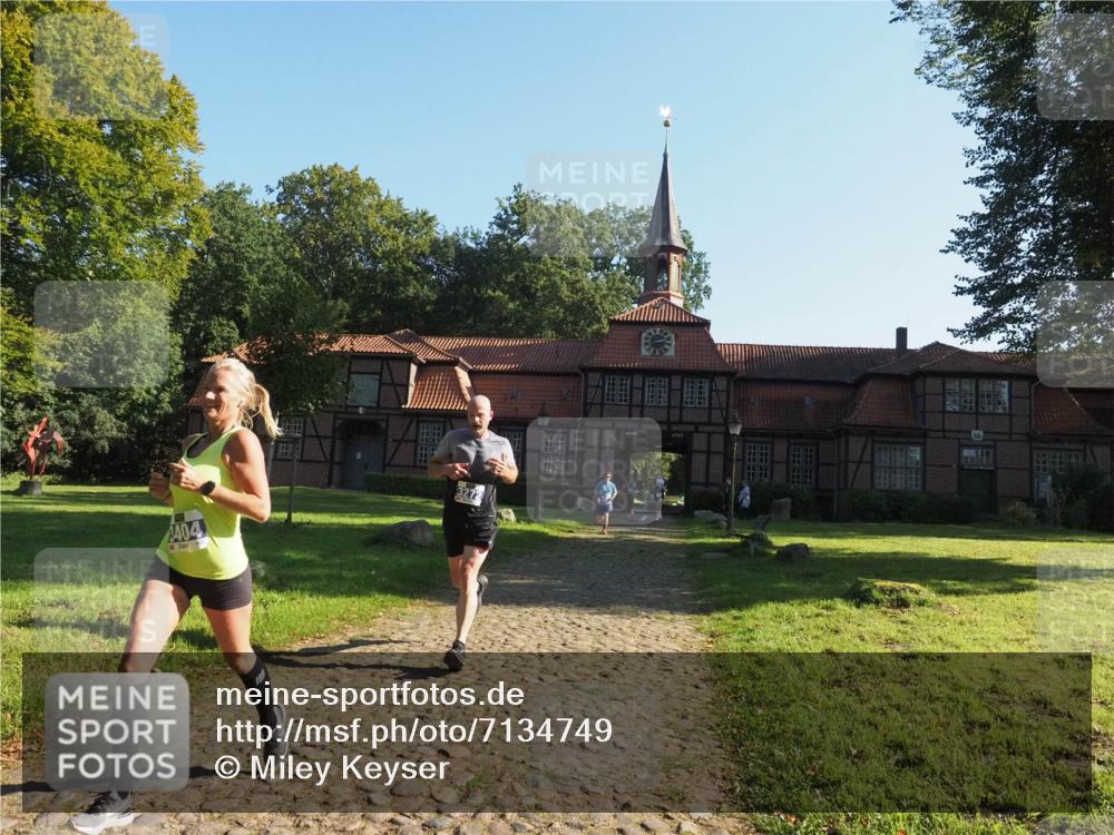 22.09.2024 - 32. Volkslauf durch das schöne Alstertal Miley Keyser http://msf.ph/oto/7134749 22.09.2024 10:56:14 Laufen  meine-sportfotos.de