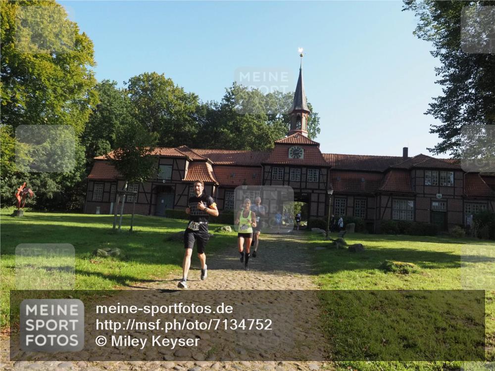 22.09.2024 - 32. Volkslauf durch das schöne Alstertal Miley Keyser http://msf.ph/oto/7134752 22.09.2024 10:56:13 Laufen 3404 meine-sportfotos.de