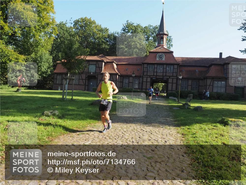 22.09.2024 - 32. Volkslauf durch das schöne Alstertal Miley Keyser http://msf.ph/oto/7134766 22.09.2024 10:56:04 Laufen 3147 meine-sportfotos.de