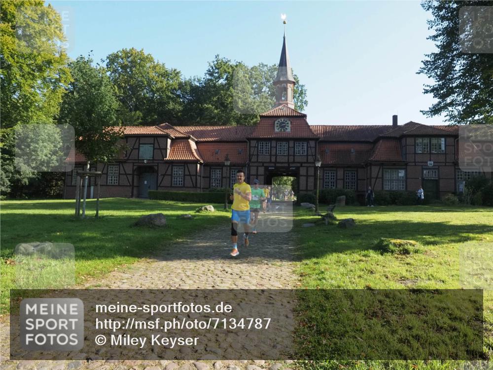 22.09.2024 - 32. Volkslauf durch das schöne Alstertal Miley Keyser http://msf.ph/oto/7134787 22.09.2024 10:55:55 Laufen 3737 meine-sportfotos.de