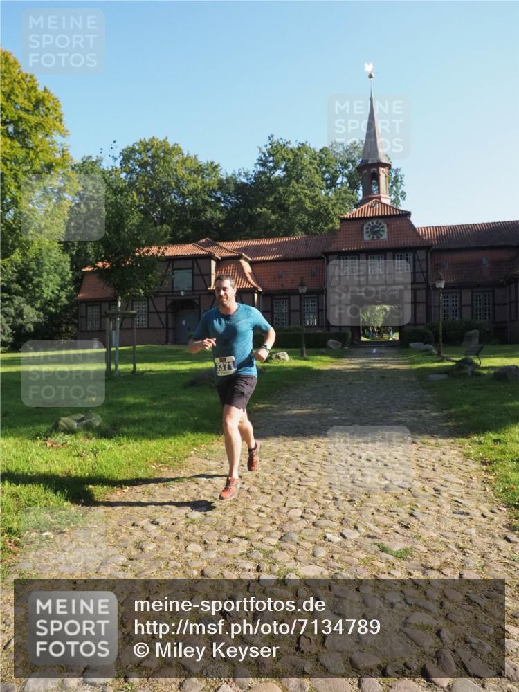 22.09.2024 - 32. Volkslauf durch das schöne Alstertal Miley Keyser http://msf.ph/oto/7134789 22.09.2024 10:55:41 Laufen 3371, 3757 meine-sportfotos.de