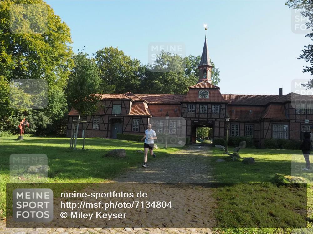 22.09.2024 - 32. Volkslauf durch das schöne Alstertal Miley Keyser http://msf.ph/oto/7134804 22.09.2024 10:55:11 Laufen  meine-sportfotos.de