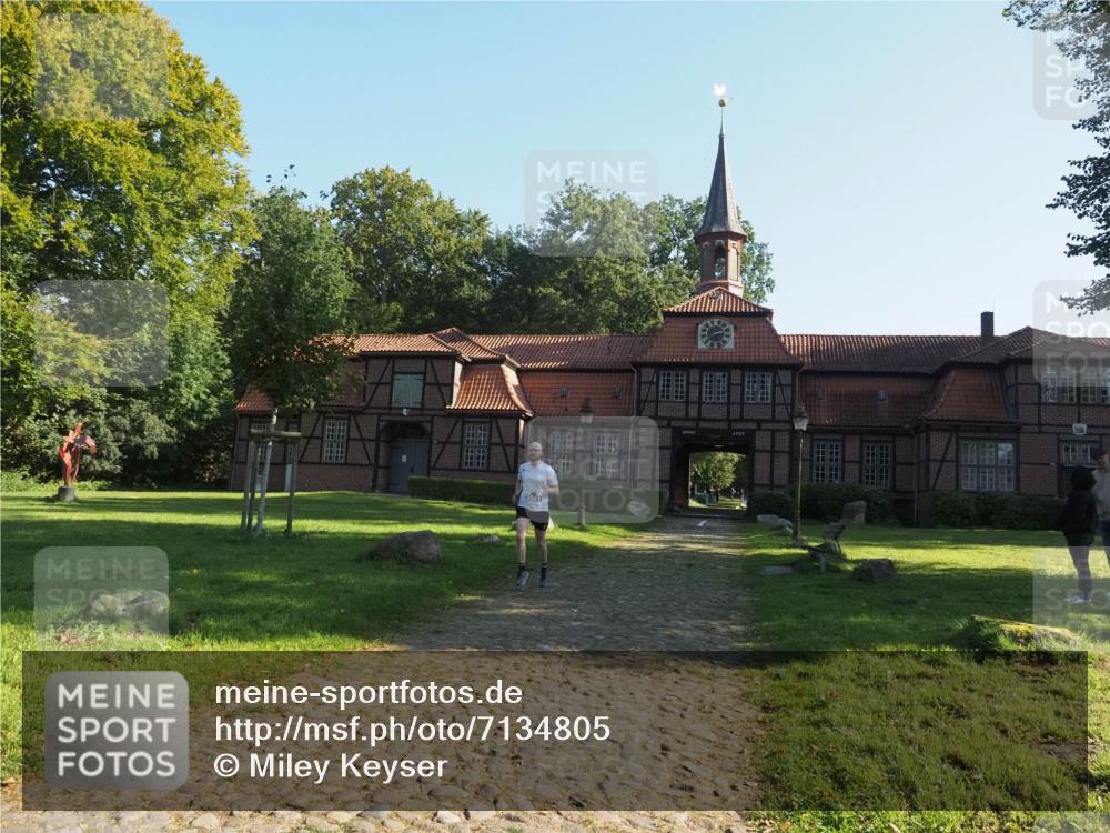 22.09.2024 - 32. Volkslauf durch das schöne Alstertal Miley Keyser http://msf.ph/oto/7134805 22.09.2024 10:55:11 Laufen  meine-sportfotos.de