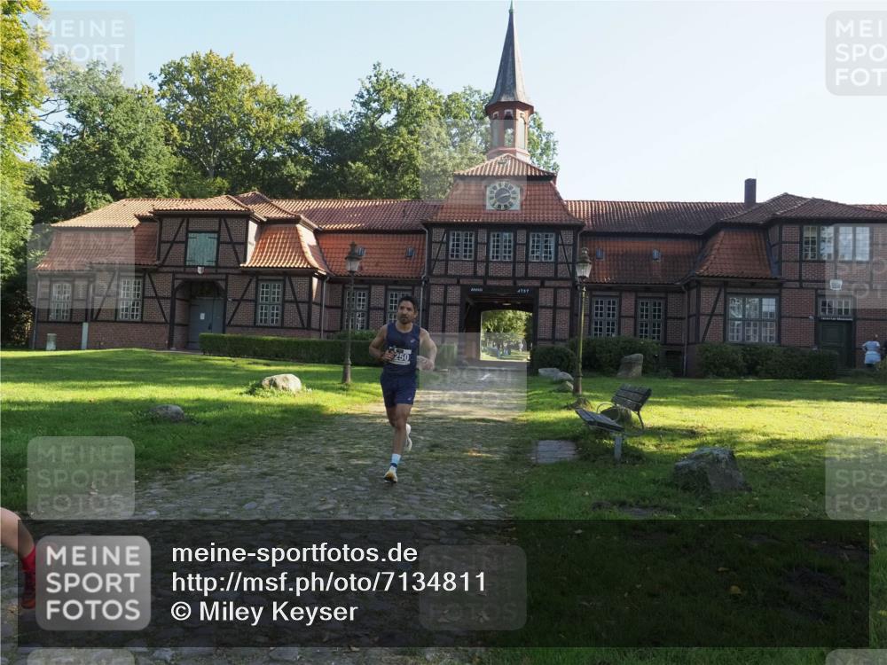 22.09.2024 - 32. Volkslauf durch das schöne Alstertal Miley Keyser http://msf.ph/oto/7134811 22.09.2024 10:54:49 Laufen 250, 4757 meine-sportfotos.de
