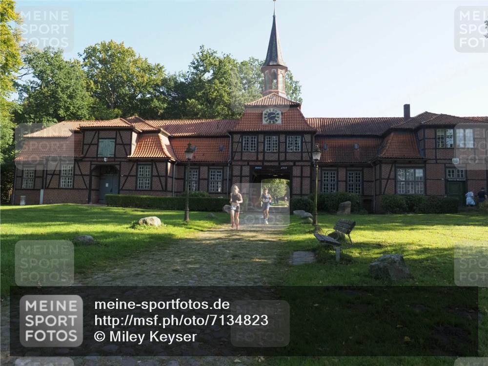 22.09.2024 - 32. Volkslauf durch das schöne Alstertal Miley Keyser http://msf.ph/oto/7134823 22.09.2024 10:54:46 Laufen  meine-sportfotos.de