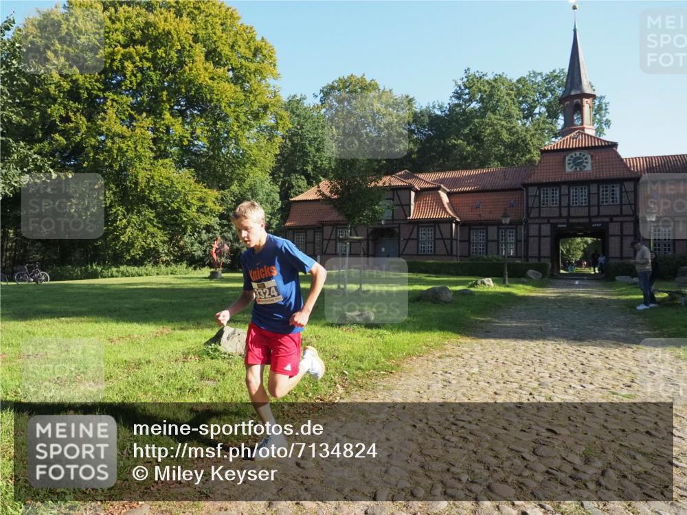 22.09.2024 - 32. Volkslauf durch das schöne Alstertal Miley Keyser http://msf.ph/oto/7134824 22.09.2024 10:54:09 Laufen 3324 meine-sportfotos.de
