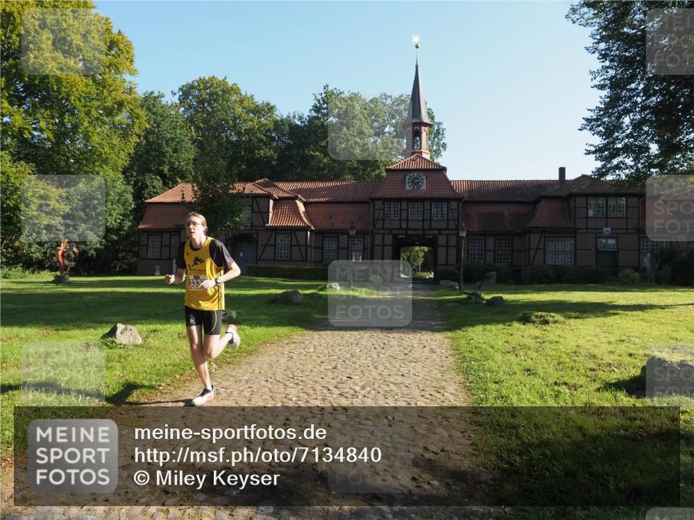 22.09.2024 - 32. Volkslauf durch das schöne Alstertal Miley Keyser http://msf.ph/oto/7134840 22.09.2024 10:53:26 Laufen  meine-sportfotos.de