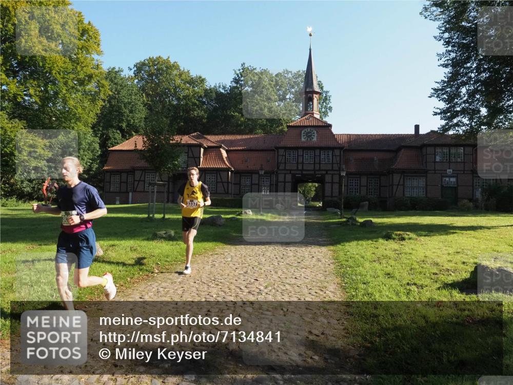 22.09.2024 - 32. Volkslauf durch das schöne Alstertal Miley Keyser http://msf.ph/oto/7134841 22.09.2024 10:53:26 Laufen 3337 meine-sportfotos.de