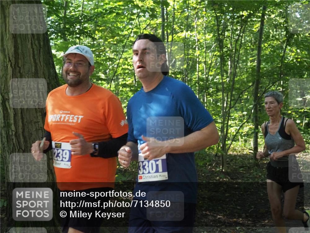 22.09.2024 - 32. Volkslauf durch das schöne Alstertal Miley Keyser http://msf.ph/oto/7134850 22.09.2024 10:52:22 Laufen 239, 3301 meine-sportfotos.de