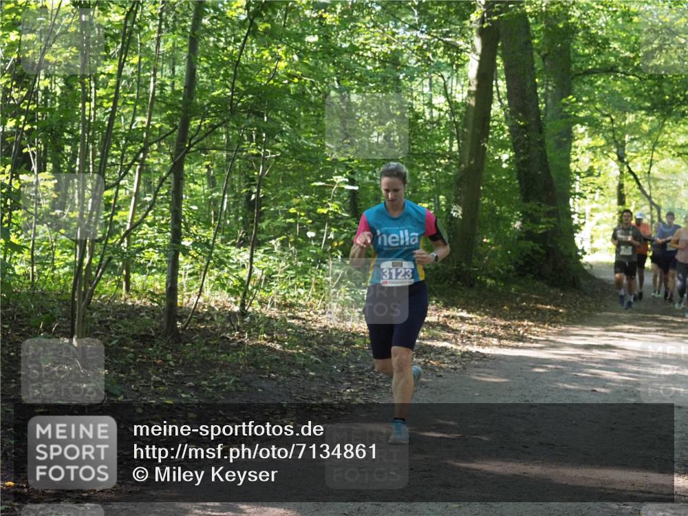 22.09.2024 - 32. Volkslauf durch das schöne Alstertal Miley Keyser http://msf.ph/oto/7134861 22.09.2024 10:52:14 Laufen 3123 meine-sportfotos.de
