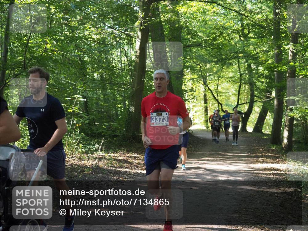 22.09.2024 - 32. Volkslauf durch das schöne Alstertal Miley Keyser http://msf.ph/oto/7134865 22.09.2024 10:52:11 Laufen 3373 meine-sportfotos.de