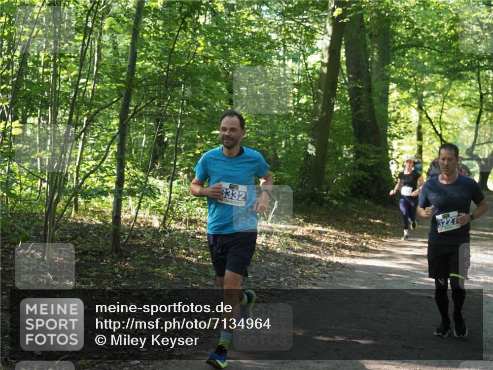 22.09.2024 - 32. Volkslauf durch das schöne Alstertal Miley Keyser http://msf.ph/oto/7134964 22.09.2024 10:51:24 Laufen 3332, 3227 meine-sportfotos.de