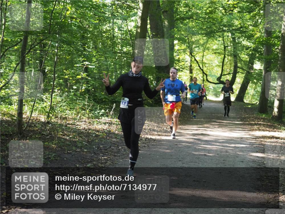 22.09.2024 - 32. Volkslauf durch das schöne Alstertal Miley Keyser http://msf.ph/oto/7134977 22.09.2024 10:51:19 Laufen 273 meine-sportfotos.de