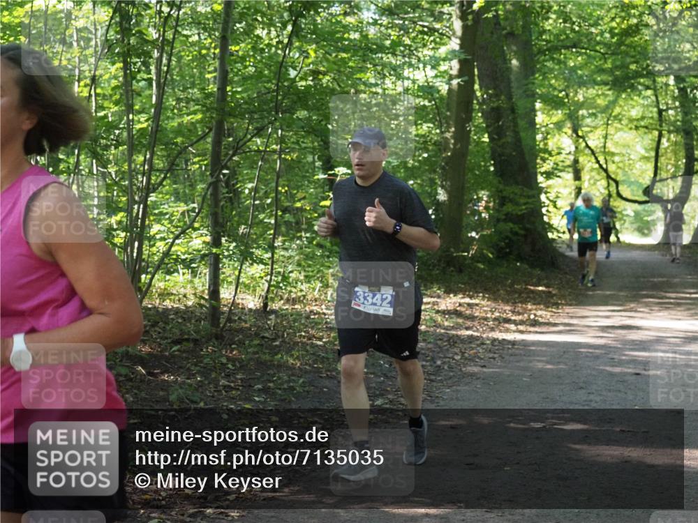 22.09.2024 - 32. Volkslauf durch das schöne Alstertal Miley Keyser http://msf.ph/oto/7135035 22.09.2024 10:50:41 Laufen 3342 meine-sportfotos.de