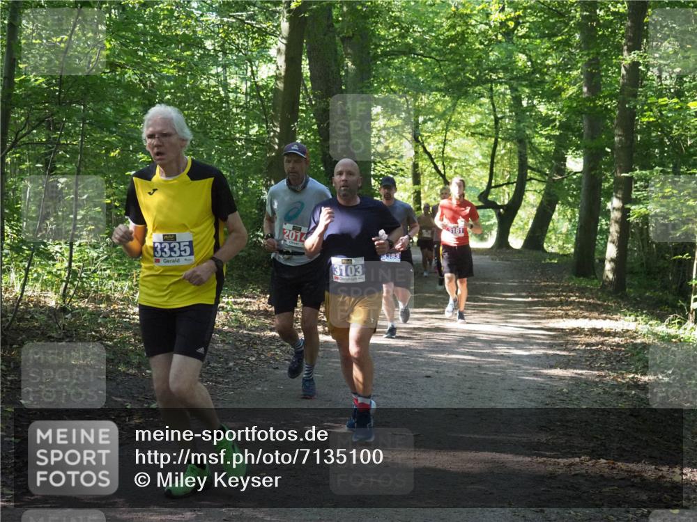 22.09.2024 - 32. Volkslauf durch das schöne Alstertal Miley Keyser http://msf.ph/oto/7135100 22.09.2024 10:50:13 Laufen 3335, 2014, 3103, 383, 161 meine-sportfotos.de