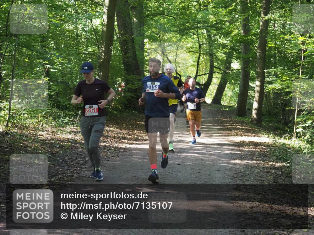 22.09.2024 - 32. Volkslauf durch das schöne Alstertal Miley Keyser http://msf.ph/oto/7135107 22.09.2024 10:50:11 Laufen 2261, 3154, 103 meine-sportfotos.de