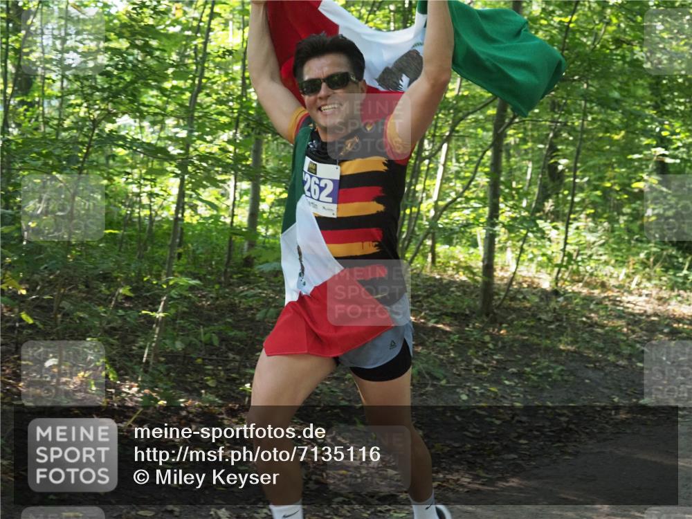 22.09.2024 - 32. Volkslauf durch das schöne Alstertal Miley Keyser http://msf.ph/oto/7135116 22.09.2024 10:50:01 Laufen 262 meine-sportfotos.de