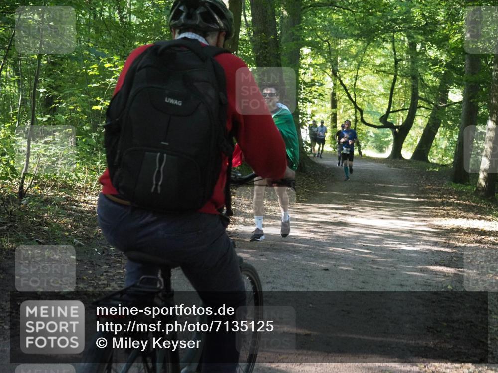 22.09.2024 - 32. Volkslauf durch das schöne Alstertal Miley Keyser http://msf.ph/oto/7135125 22.09.2024 10:49:59 Laufen  meine-sportfotos.de