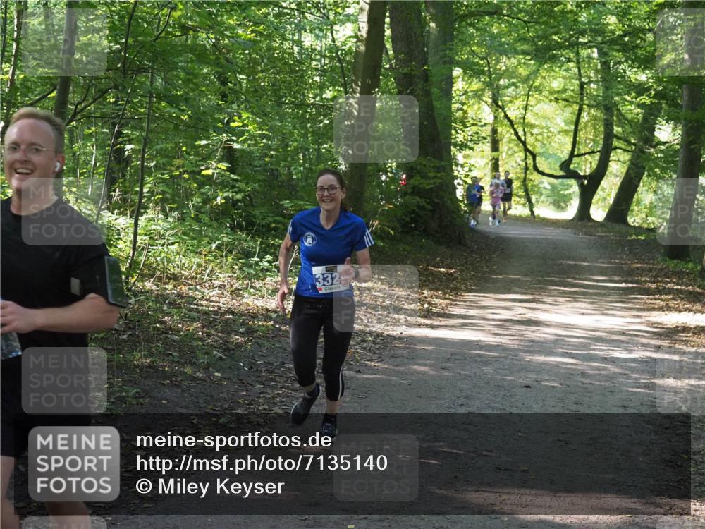 22.09.2024 - 32. Volkslauf durch das schöne Alstertal Miley Keyser http://msf.ph/oto/7135140 22.09.2024 10:49:44 Laufen 332 meine-sportfotos.de